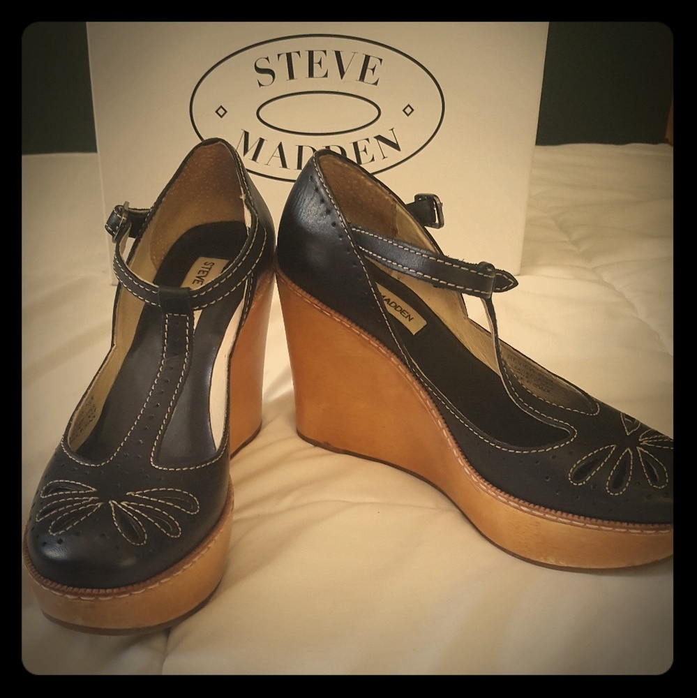 Steve Madden T-Strap Wedges
